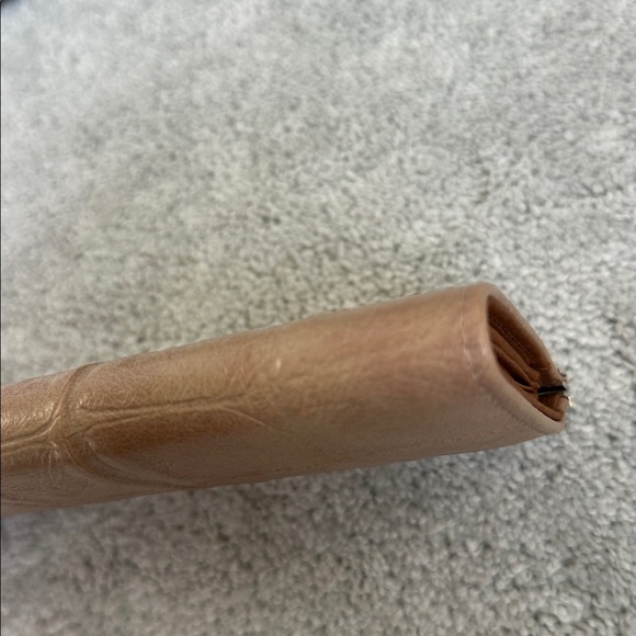 Elegant Tan Clutch - Picture 9 of 9